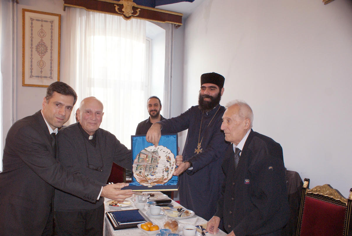 Նշան Սրկ. Չալկըճեան մեծարուեցաւ Պէյօղլուի մէջ